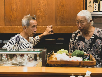 A veteran chef passing down traditional Osaka cooking techniques to the next generation Photo by Steven Su on Unsplash A veteran chef passing down traditional Osaka cooking techniques to the next generation Photo by Steven Su on Unsplash
