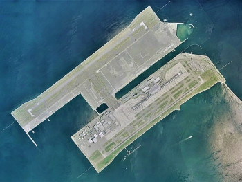 Kansai International Airport. photo by 国土地理院 on Attribution wikicommons Kansai International Airport. photo by 国土地理院 on Attribution wikicommons