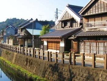 Sawarahonmachi. Photo by Tamaki via Wikicommons Sawarahonmachi. Photo by Tamaki via Wikicommons