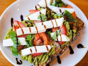 Toast rubbed with tomato, olive oil drizzle, sea salt Toast rubbed with tomato, olive oil drizzle, sea salt