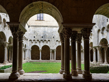 Certosa di Pavia’s ornate marble façade and quiet cloisters Photo by Manuel Torres Garcia on Unsplash Certosa di Pavia’s ornate marble façade and quiet cloisters Photo by Manuel Torres Garcia on Unsplash