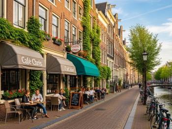 Cozy cafés and narrow streets in the Jordaan neighborhood Cozy cafés and narrow streets in the Jordaan neighborhood