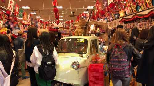 Shopping in Osaka