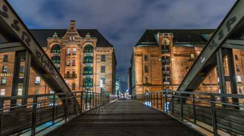 A night in Hamburg with a local