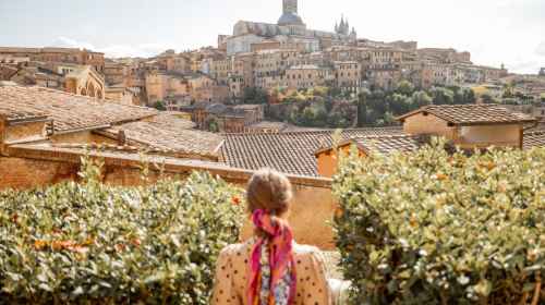 Secret Siena: Alleys, Oratories & Everyday Rituals