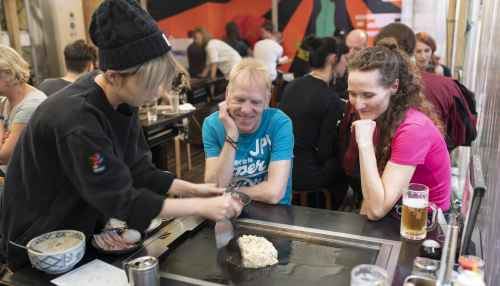 Okonomiyaki experience: Osaka's world famous pancake