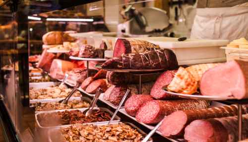 Authentic aperitivo in Bologna