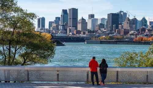 Sunrise to sunset in Montreal