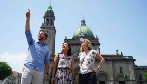 Essential Manila: Famous Sights & Local Secrets