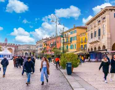 Your Perfect First Day in Verona: Tips, Timing and City Flow