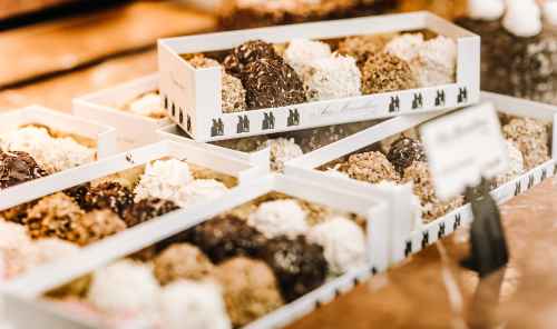 Pralines and dreams: Belgian chocolate tasting experience