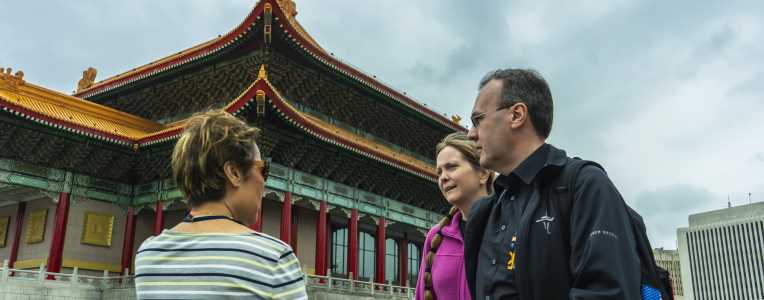 Full day in Taipei with a local