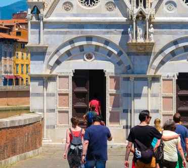 Secret Pisa: Hidden Lanes, Local Rituals & Quiet Beauty