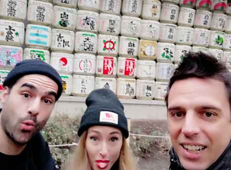 Sake Barrels & Shrine Strolls at Meiji Jingu!