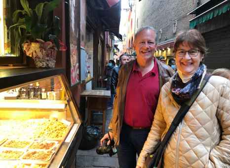 Flavours and Friendships in Quadrilatero Market