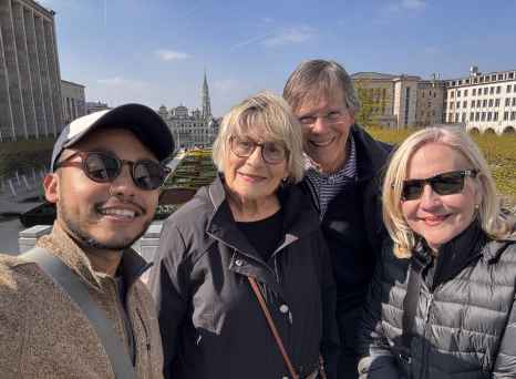 A Cultural Pause with the Grand Place as the Backdrop