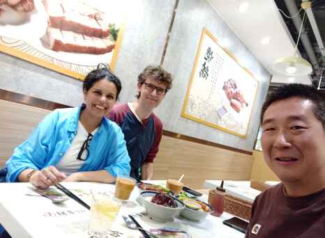 Hong Kong Comfort Food – Enjoying Cantonese BBQ Together