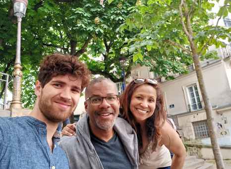Warm Conversations in Montmartre