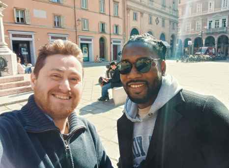 Sharing Stories Under the Italian Sun