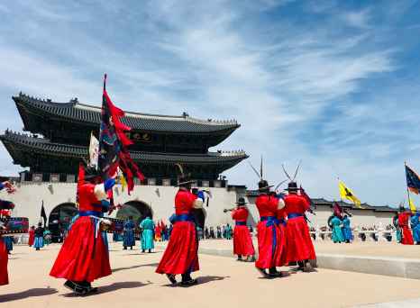 Vibrant Traditions: A Symphony of Colors in Seoul