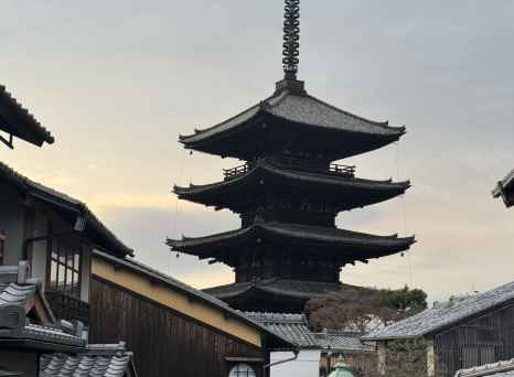 Crowd gathers near Yasaka Pagoda in Kyoto’s Higashiyama District.