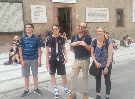 Family Explorations at Sala Borsa