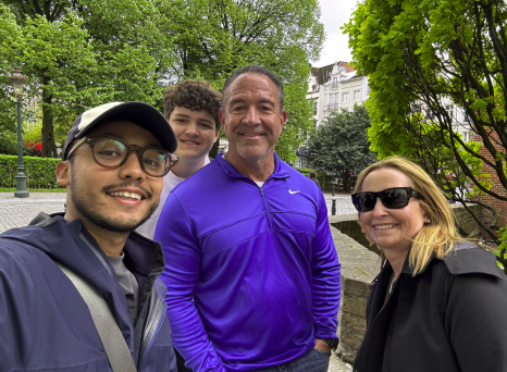 Green Strolls and Grand Stories in the Royal Quarter