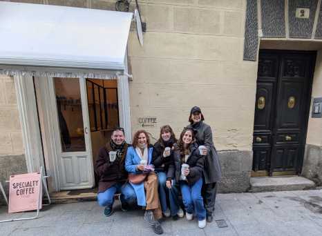 Café Catch-Up in a Hidden Corner