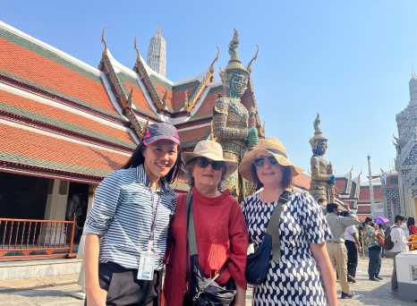 Cultural icons and warm welcomes at a historic Thai site