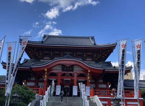 Exploring Heritage Beneath Whispering Clouds