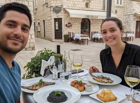 Relaxed Outdoor Dining in a Charming Old-Town Setting