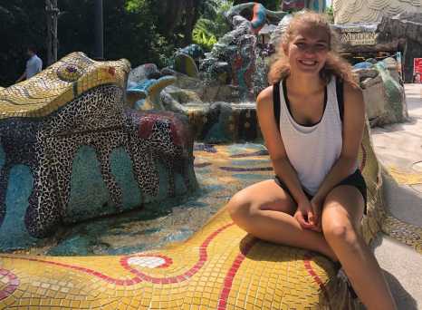 Sunlit Smiles Amid Mosaic Wonders