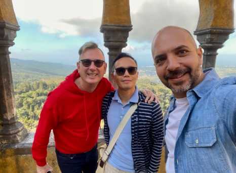 Scenic Smiles Under the Arched Sky