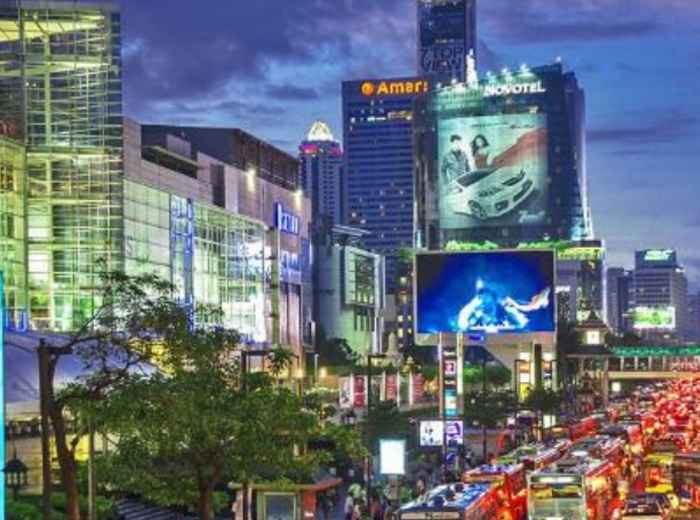 Things To Do in Bangkok Alone - A Solo Traveler's Guide