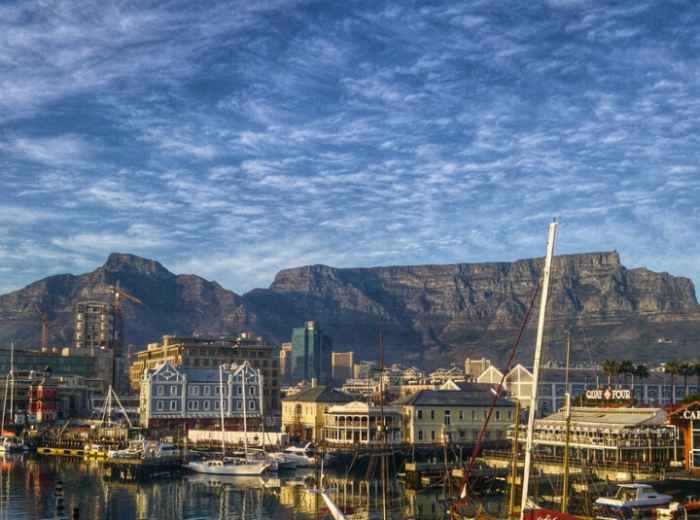 A Solo Traveler's Guide to Cape Town – Things to do Alo