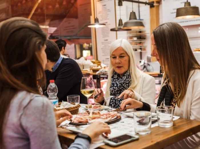 8 Roman Foods You Must Try And Where to Eat Them In Rom