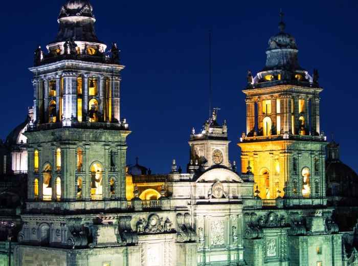 Best Things To Do in Mexico City at Night