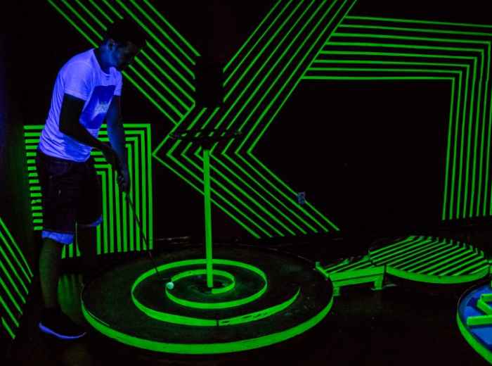 ÜTŐS- Minigolf and Pub