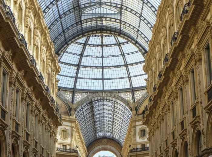 Afternoon window shopping