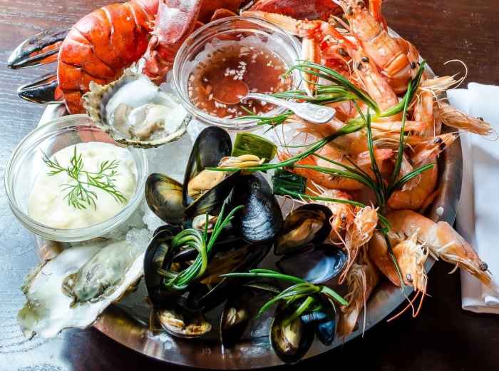 Eating seafood at Matt the Thresher 