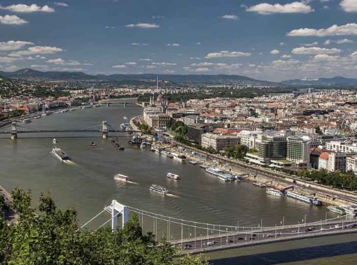 Picnics, riverside walks, and a packed events calendar