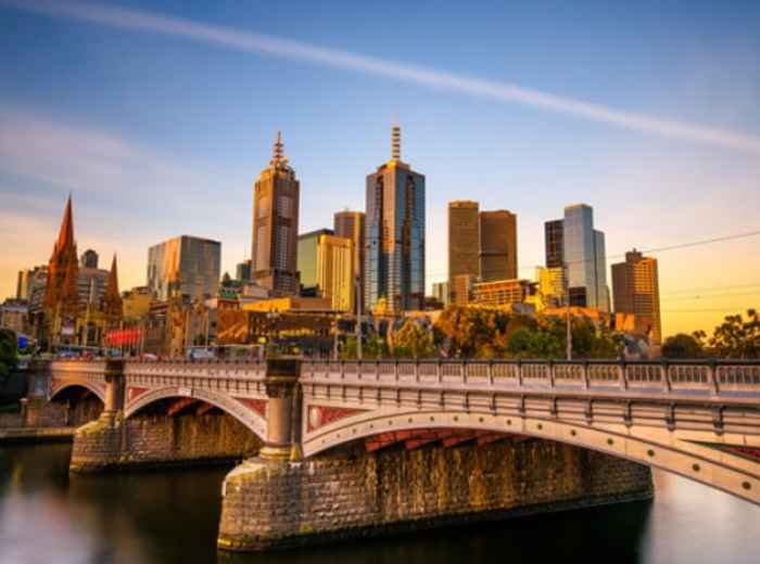 Interesting Bars: Raising the Bar on Evening Drinks