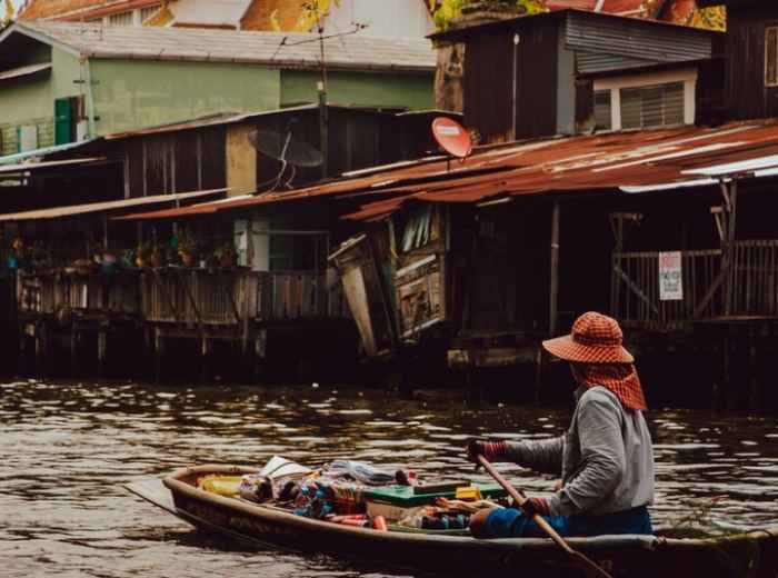 Catch A Longtail Boat