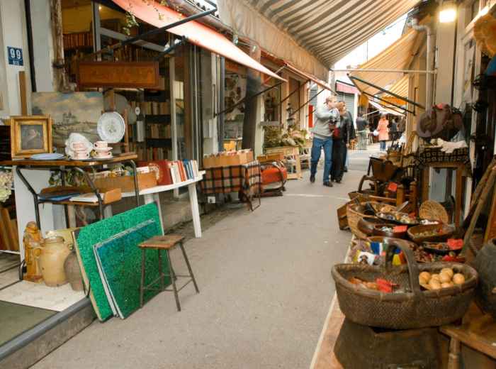 Welcome to Clignancourt