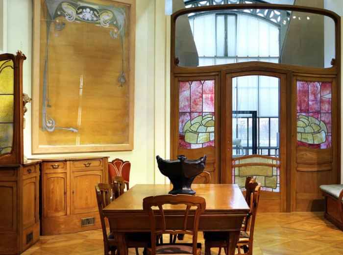 Glimpse Some Classical Belgian Architecture At The Hort