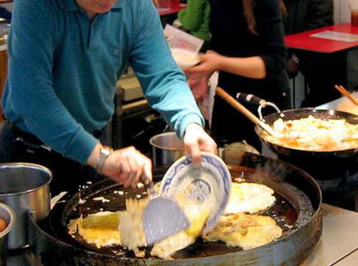 Oyster Egg Omelet (蚵仔煎) 