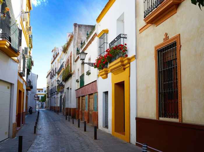 Discover hidden gems in Triana