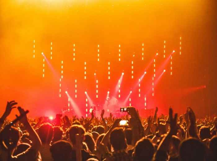 Listen to live music at Armando Records