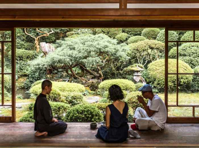 Local guides showing visitors japanese culture