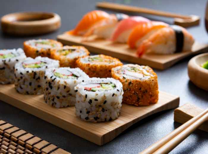 Eat from the best resturants 